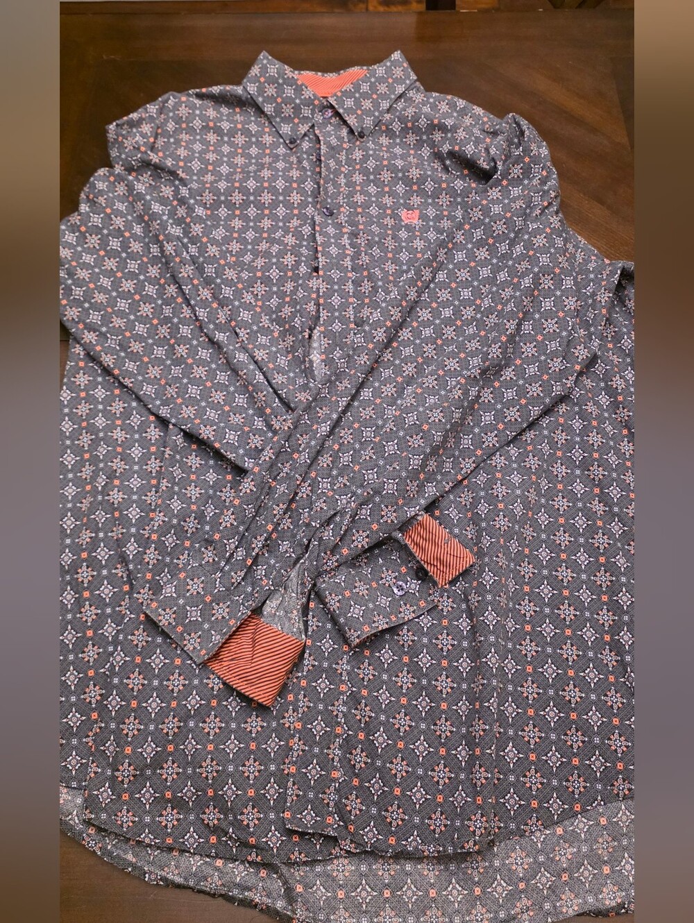 Men's CinchLong-Sleeve Patterned Shirt Jacket in Charcoal with Coral Accents